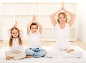 Семейная йога для родителей и детей